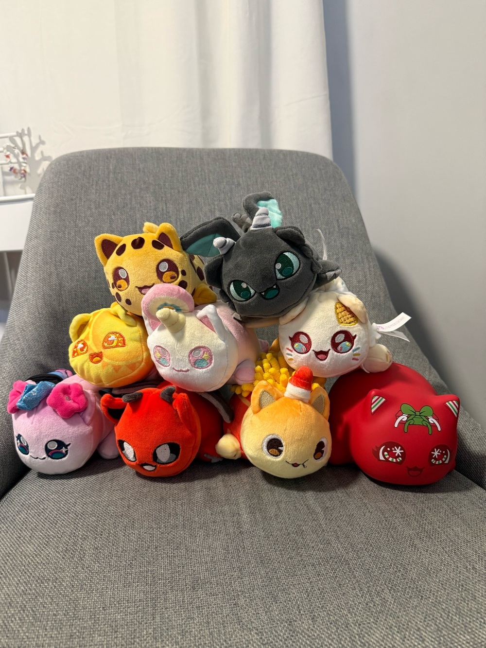Aphmau MeeMeows Plushies